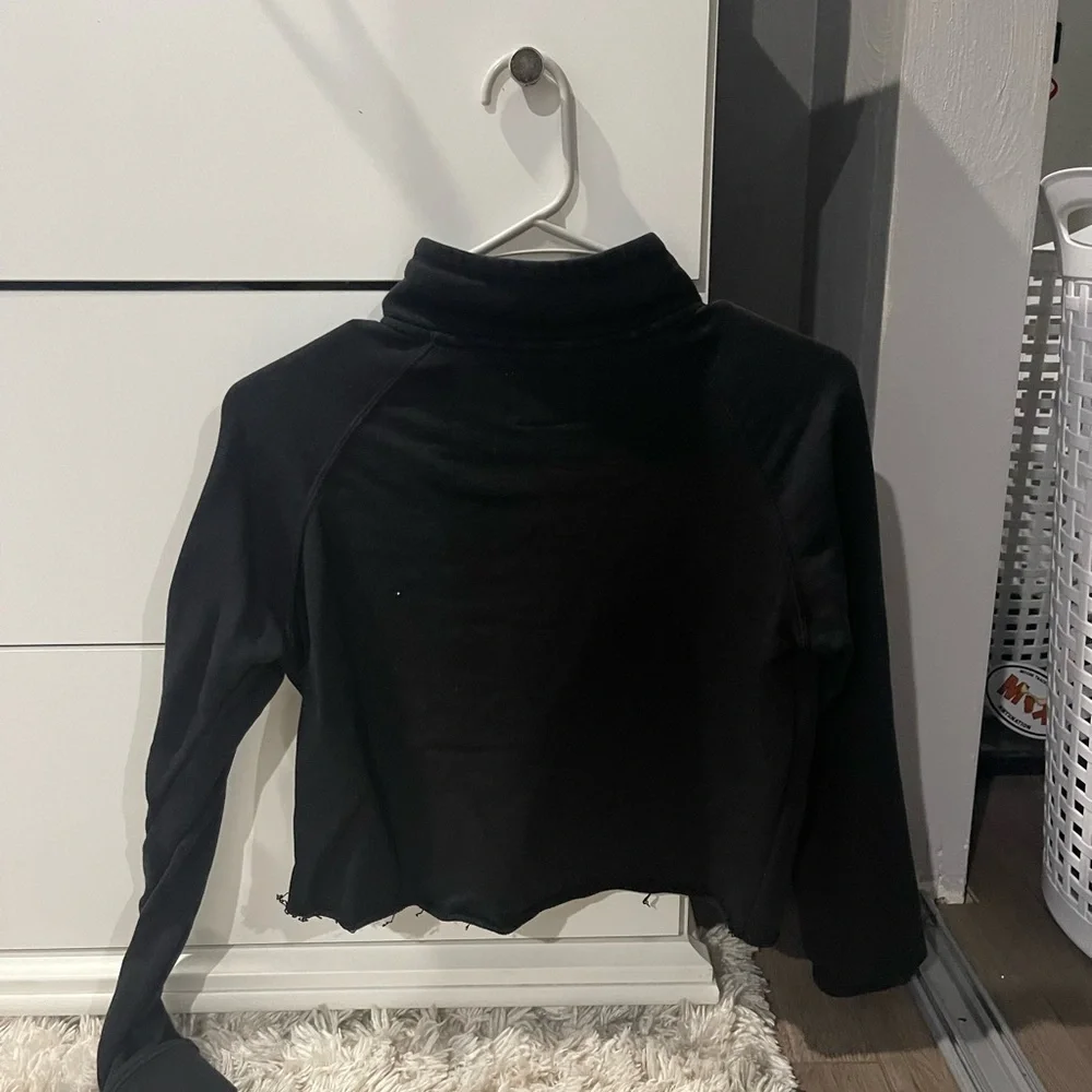 cropped champion half zip - Picture 2 of 2